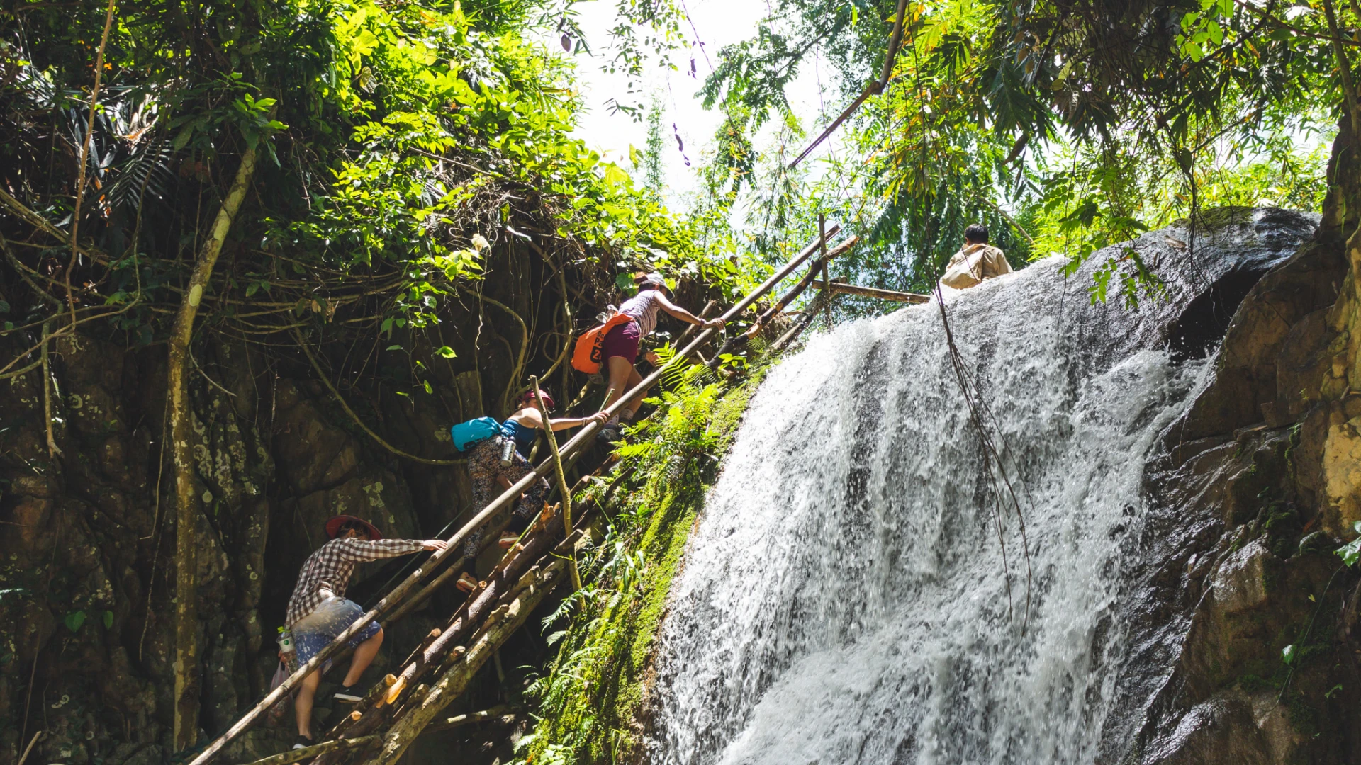 100 Waterfalls Trek – Nong Khiaw