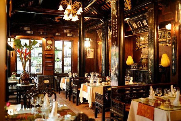 Best Royal Cuisine Restaurants in Hue