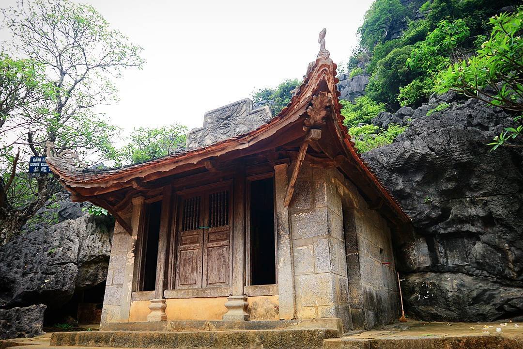 Bich Dong Pagoda , Vietnam