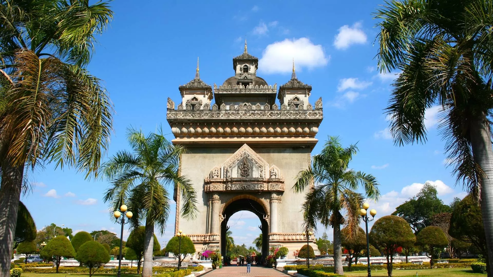 What to Do in Laos in 15 Days