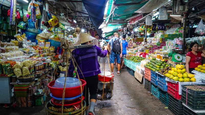 Where to Enjoy Street Food in Hue