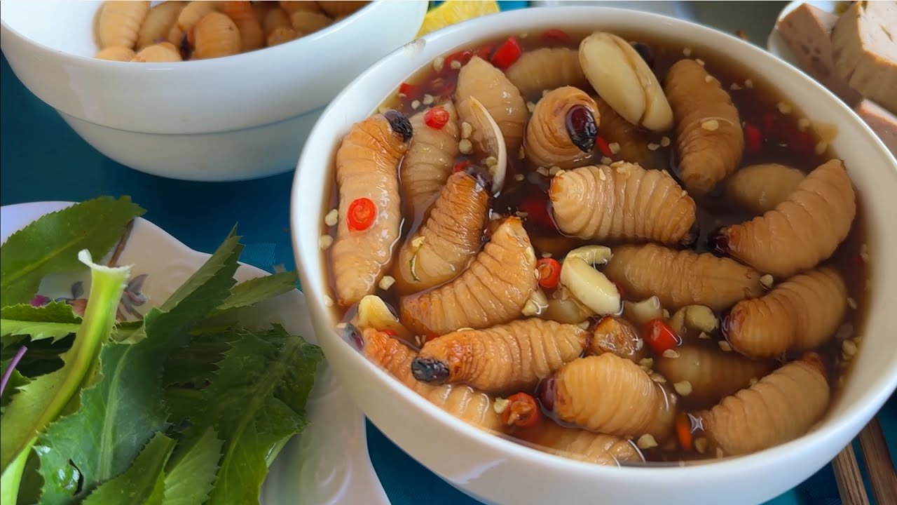 Coconut Worms (Đuông Dừa)