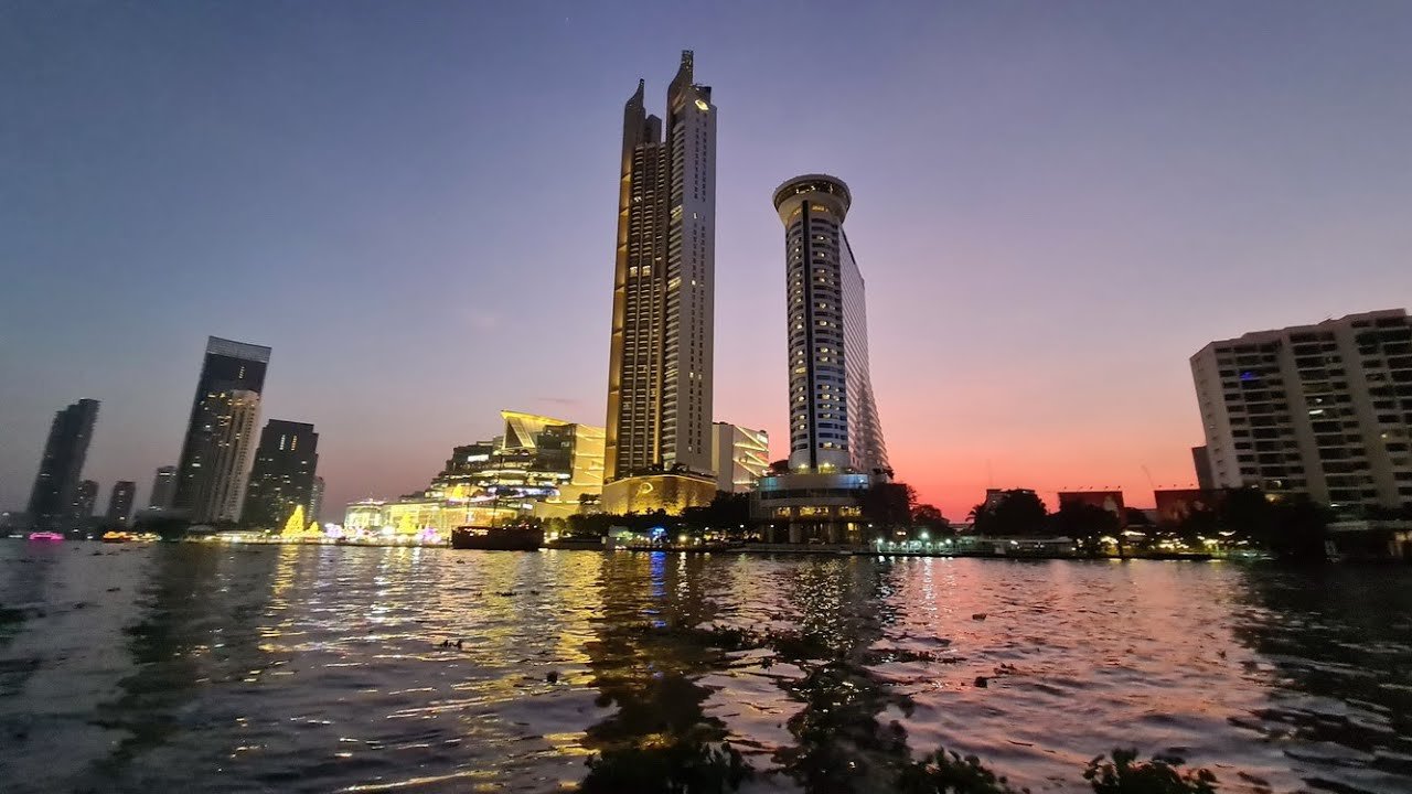 ICONSIAM – Shopping with a View of the Chao Phraya River