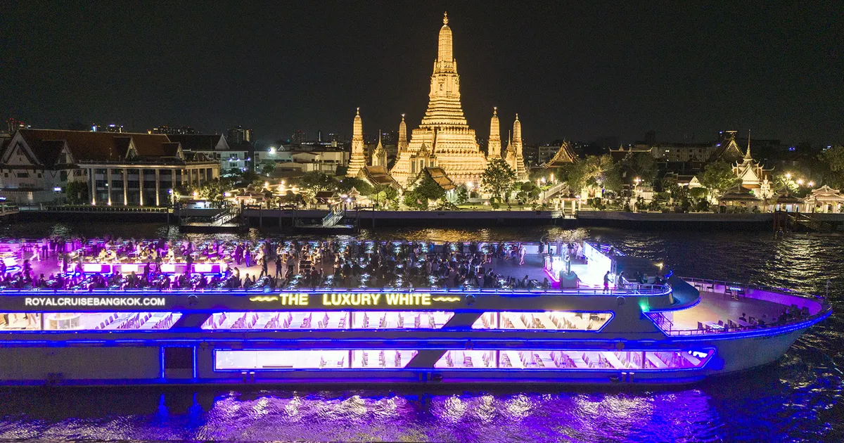 Luxury Dinner Cruises in Bangkok