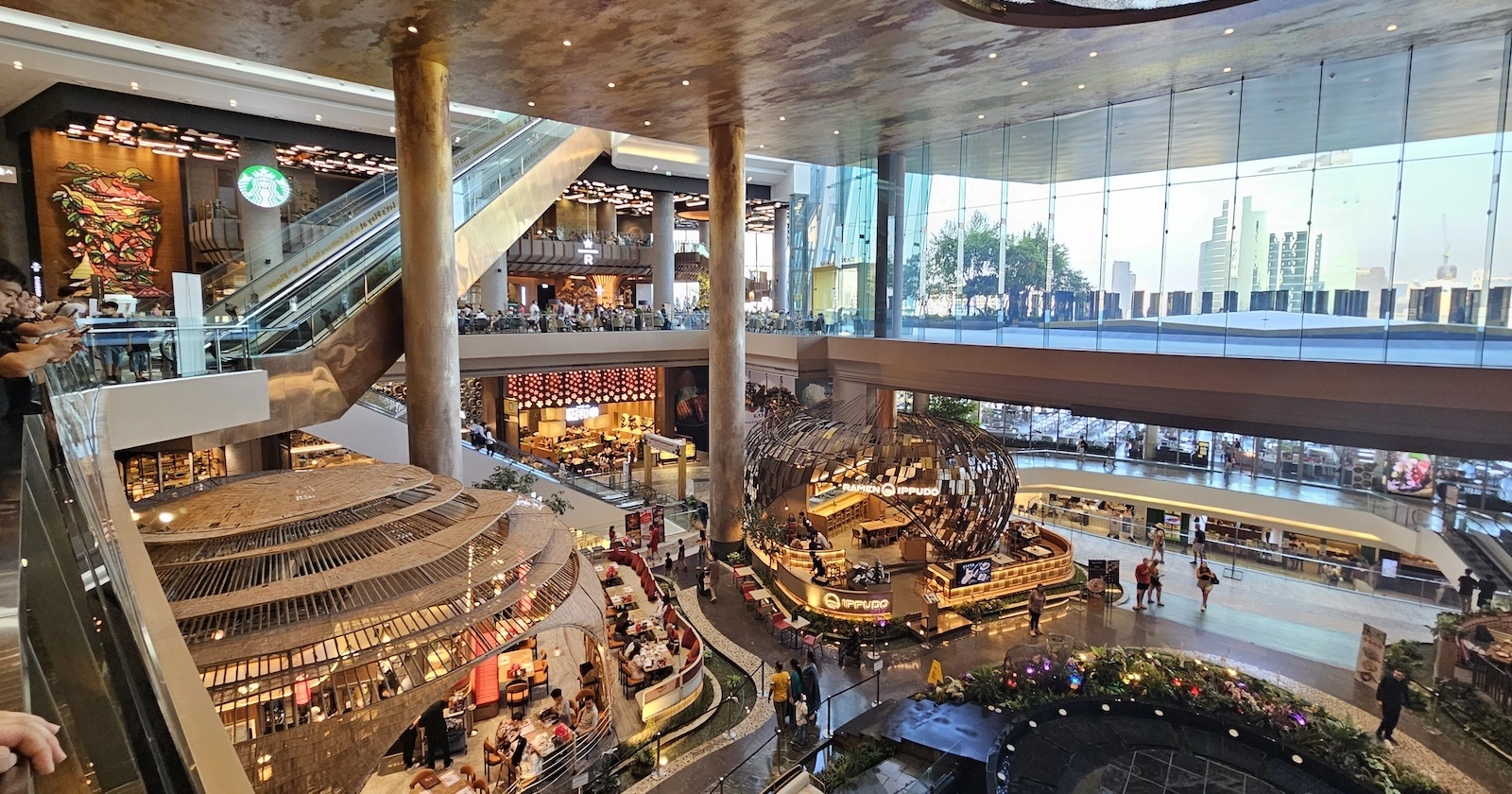 The 7 Best Shopping Malls in Bangkok Discover What They Have to Offer!