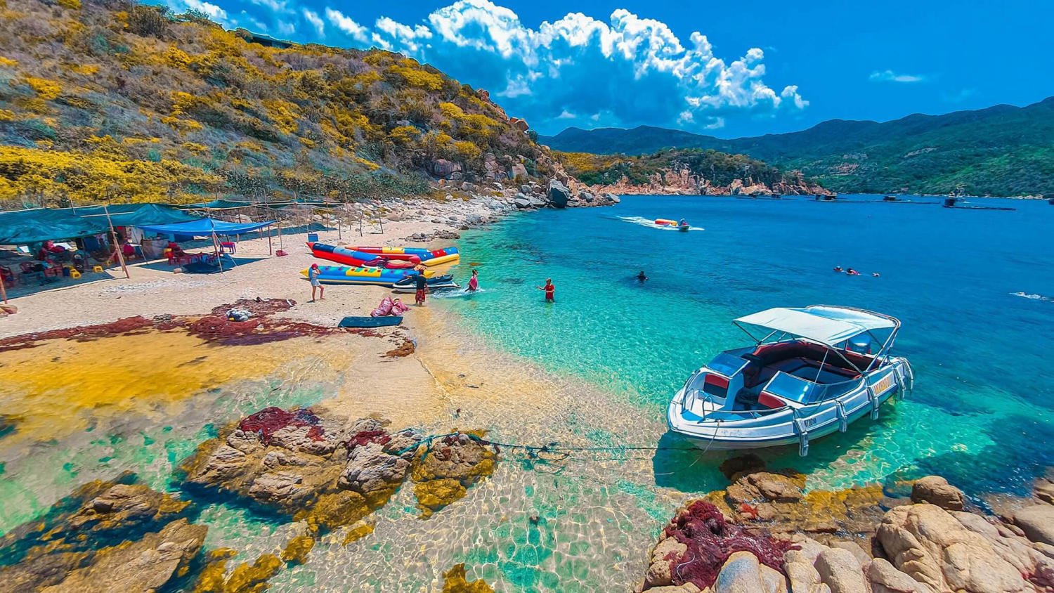 Vinh Hy Bay – Vietnam’s Untouched Beauty