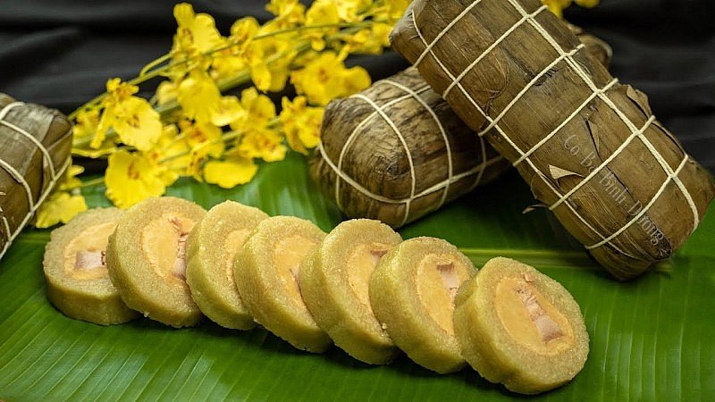 Where to Try Authentic Bánh Tét in Vietnam
