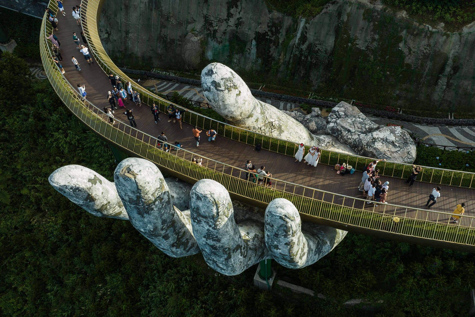 Golden Bridge Da Nang