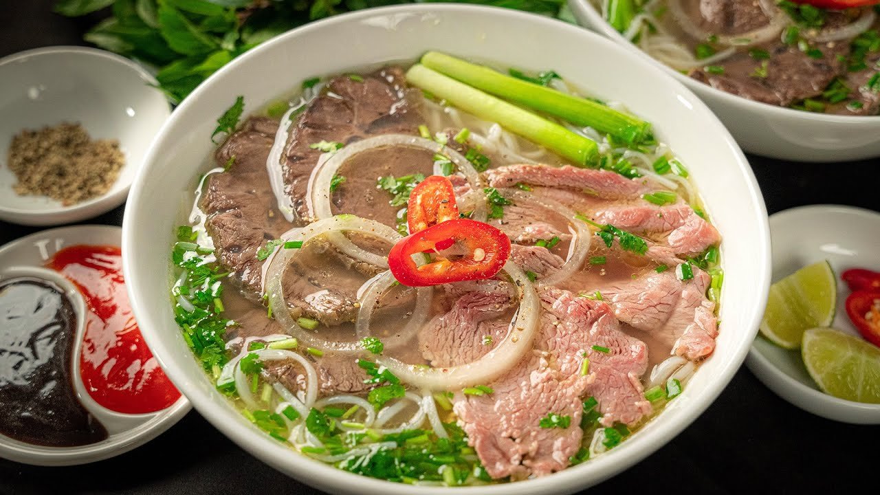 A Foodie’s One-Day Menu in Hanoi
