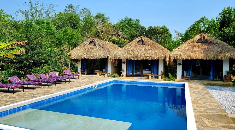 Where to Stay on the Loop?