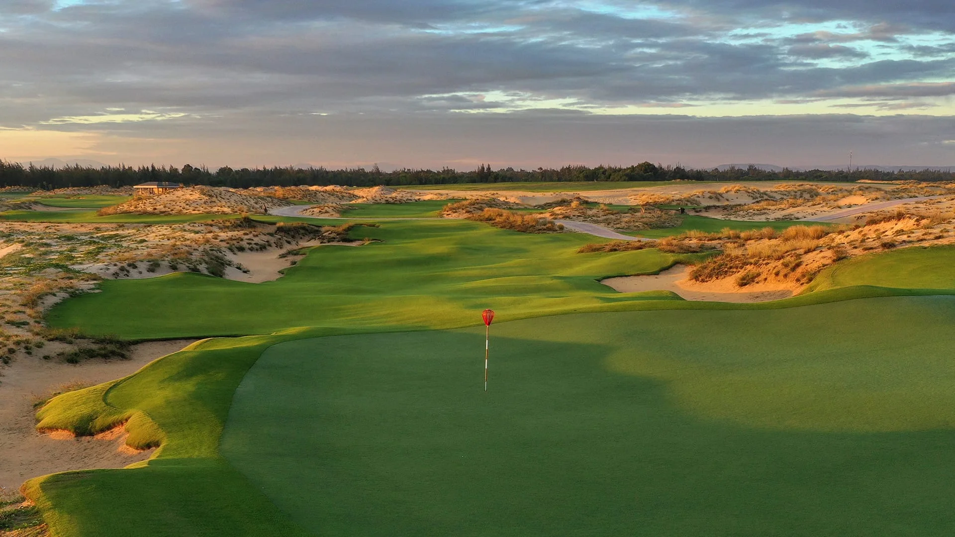 Vietnam Luxury Golf