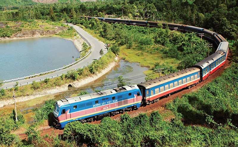 Hanoi to Hue by Train – Scenic & Comfortable