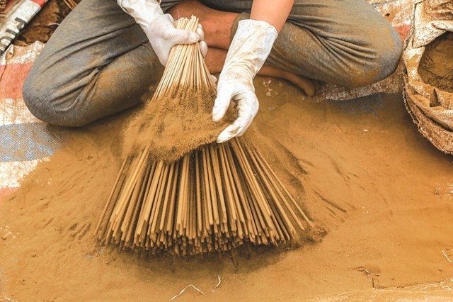 How Incense Sticks Are Made