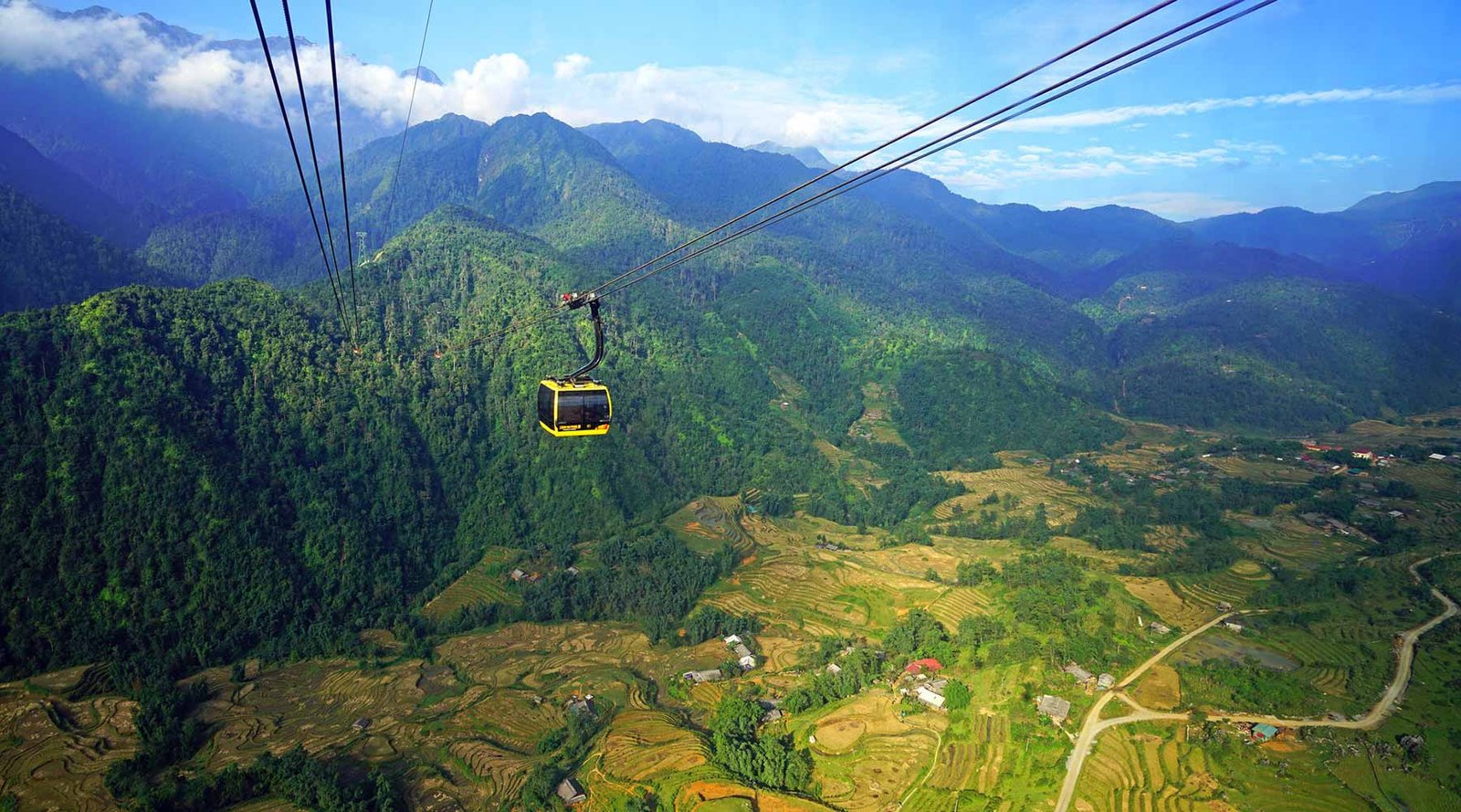 Reaching Fansipan by Cable Car