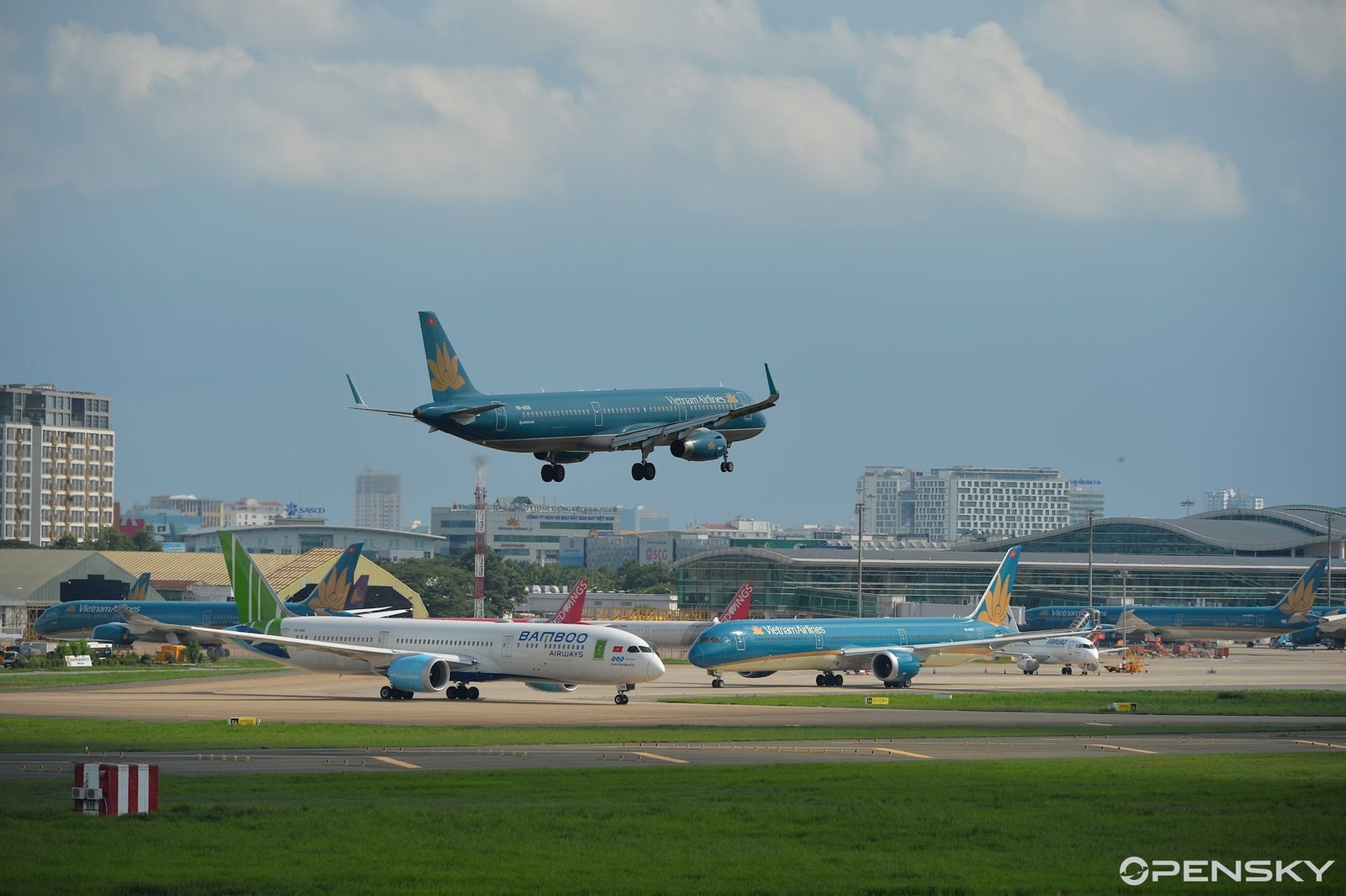 Airports in Vietnam