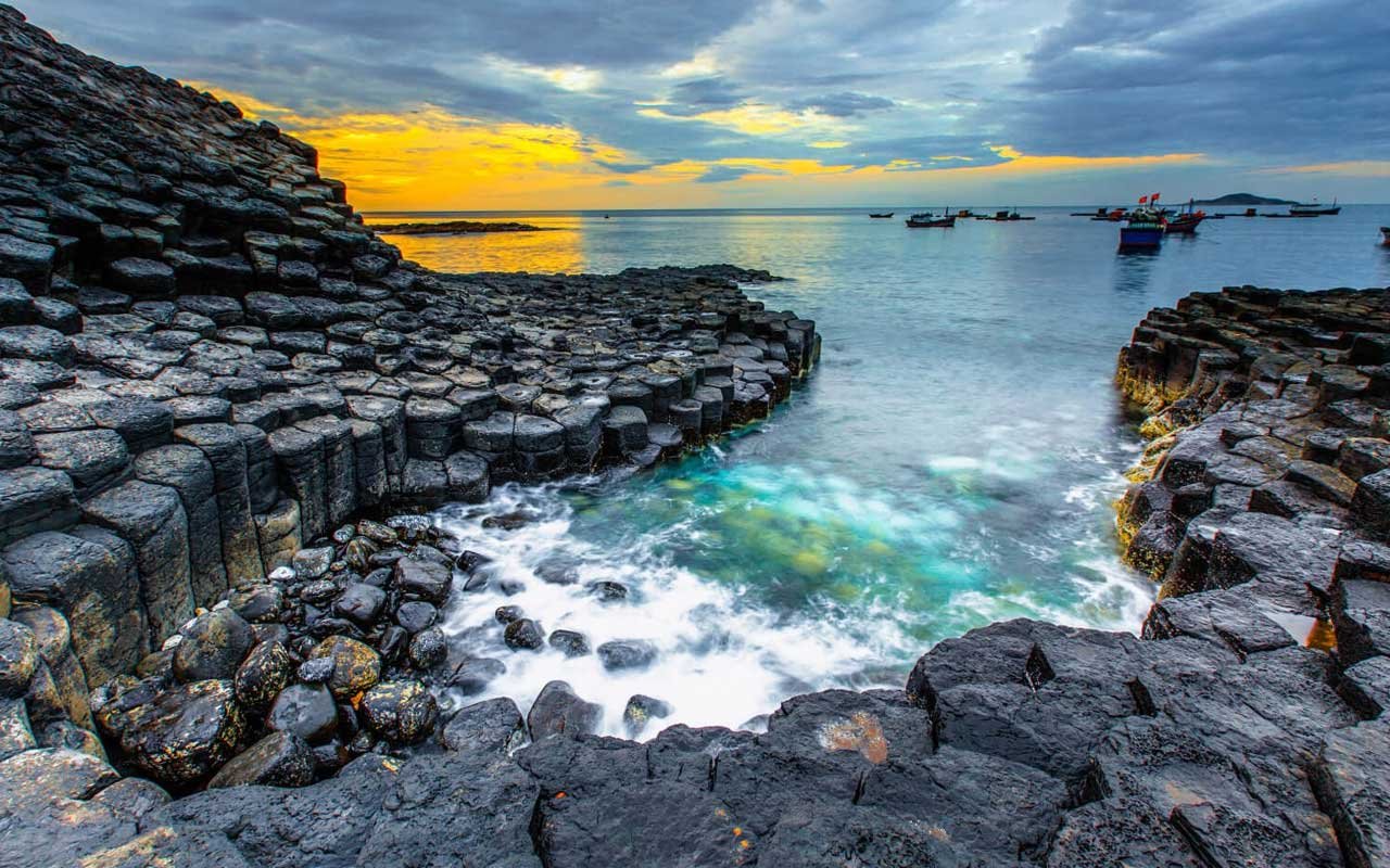 Phu Yen: The Untamed Beauty of Vietnam’s South-Central Coast 