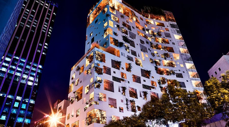 Best Hotels in District 1 (Central Saigon)
