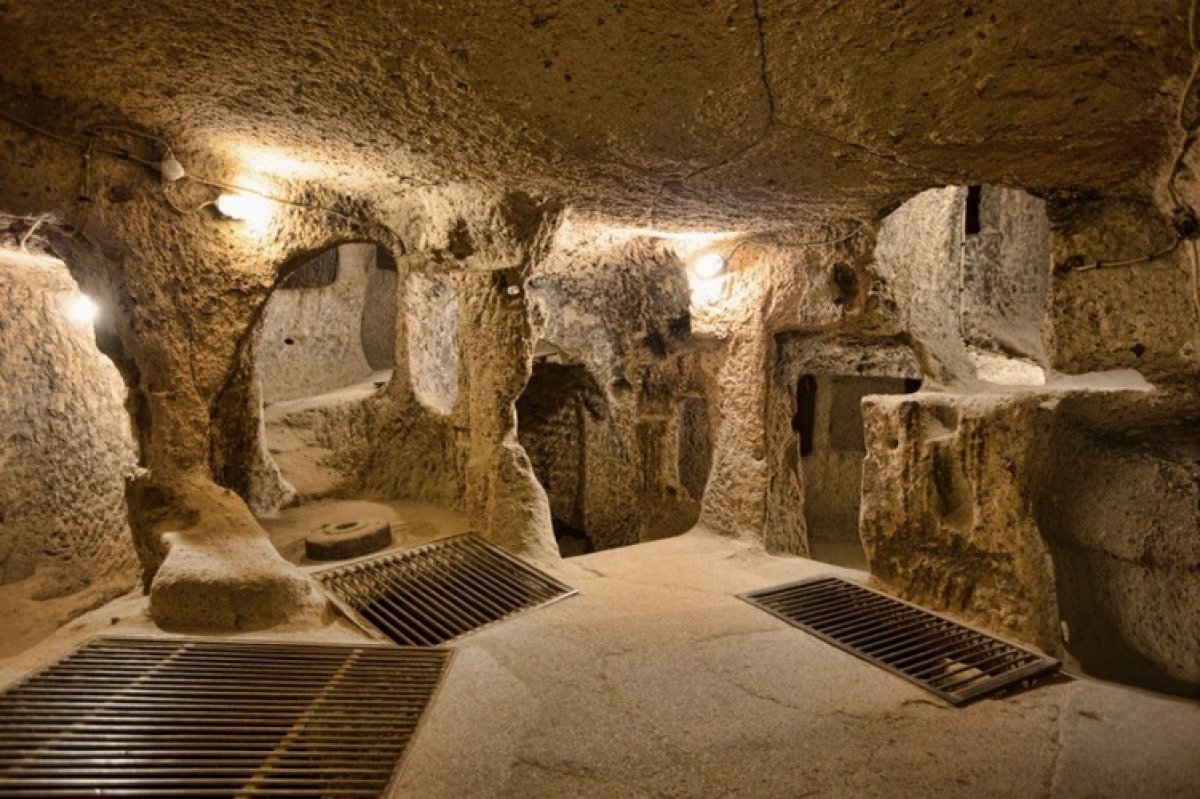 Cu Chi Tunnels